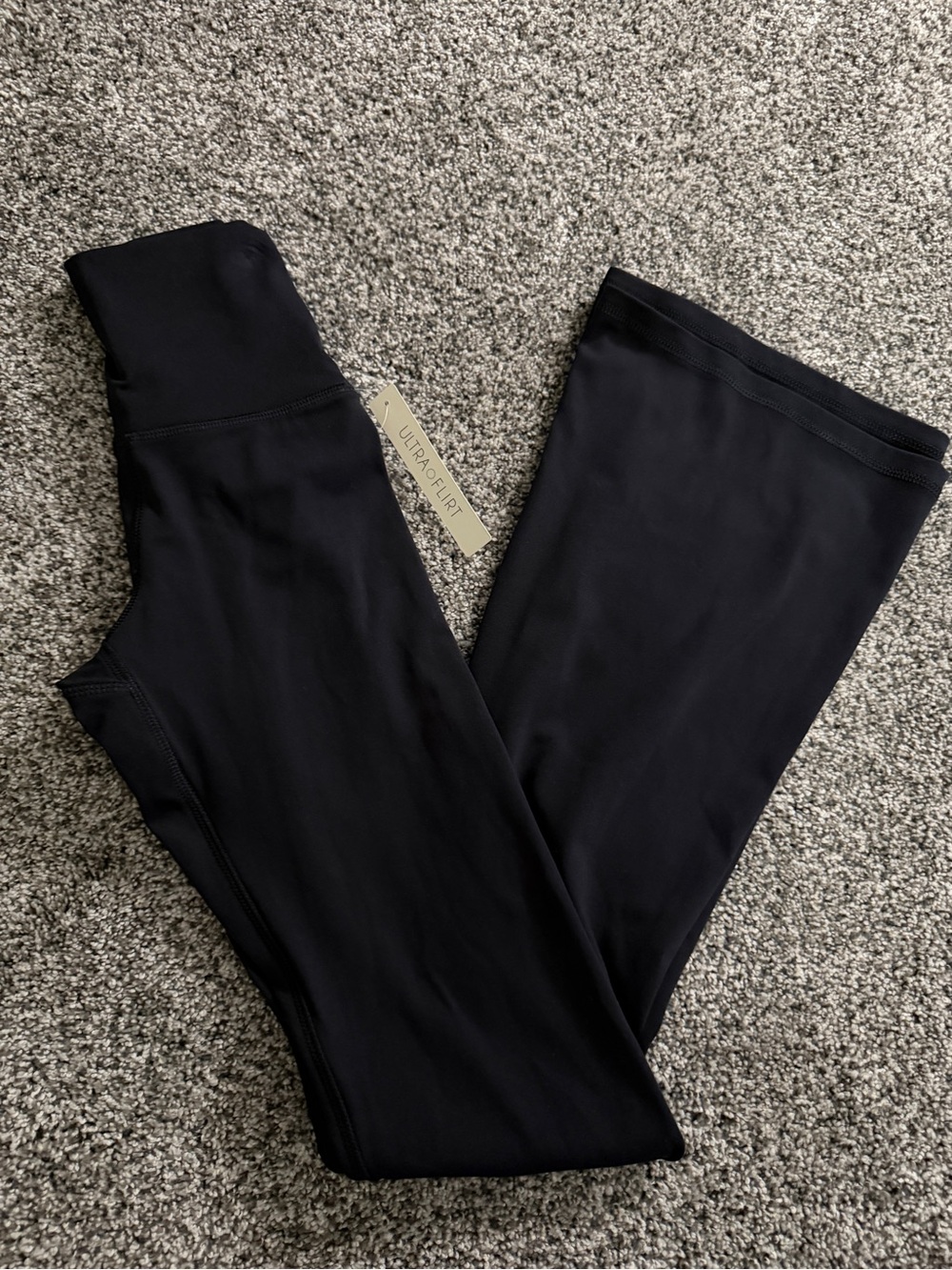 Black flare leggings in XXS. Nylon & spandex blend. #flare #activewear